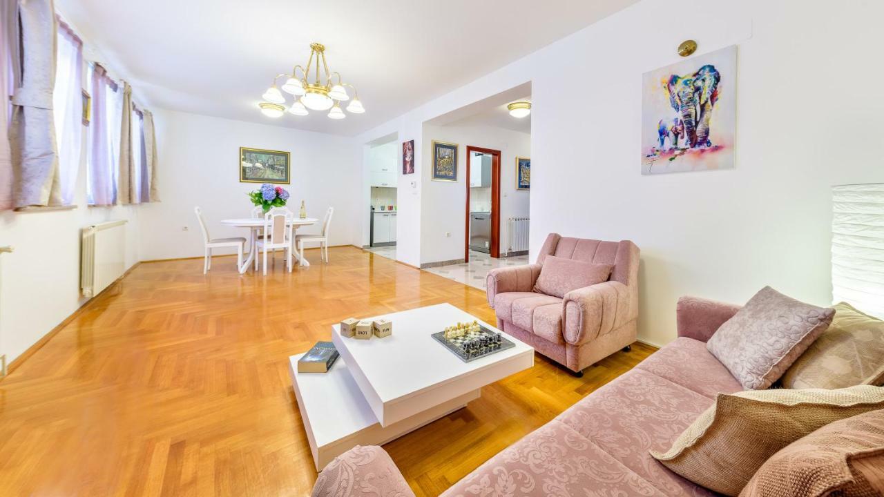 Central Apartment Smiley - Free Parking Zagreb Exterior photo